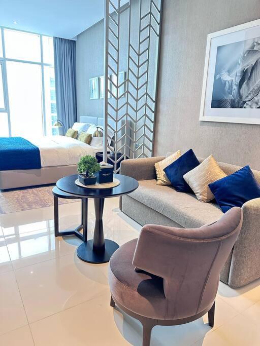 Luxe Downtown With Pool & Canal View-damac Prive Apartment Dubai
