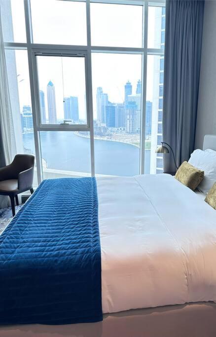 Luxe Downtown With Pool & Canal View-damac Prive *