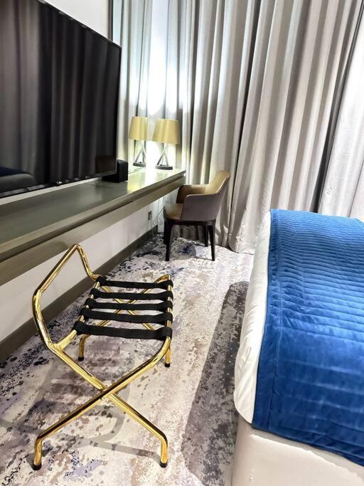 Luxe Downtown With Pool & Canal View-damac Prive Dubai